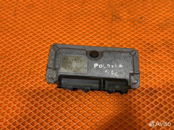 Блок управления двигателем Volkswagen Polo V 1.6