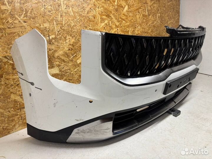 Бампер Kia Carnival 4 рестайлинг 2023-2025