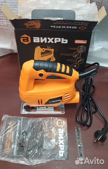 Продается лобзик, болгарка и дисковая пила