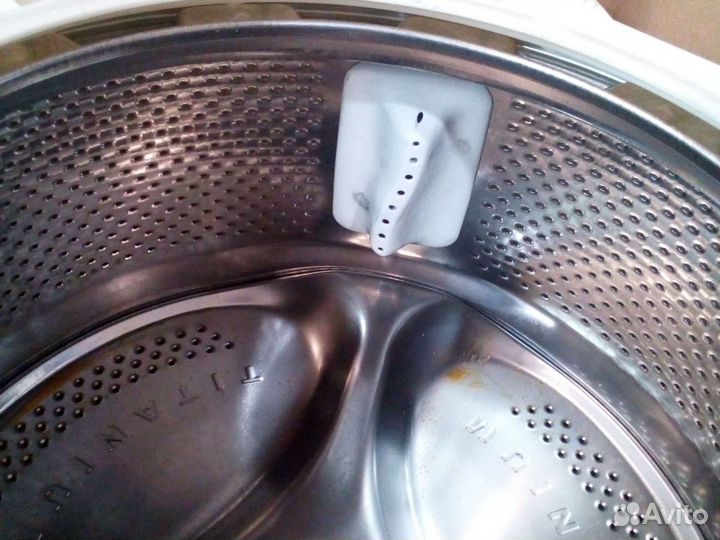 Бак стиральной машины Indesit в комплекте со шкиво