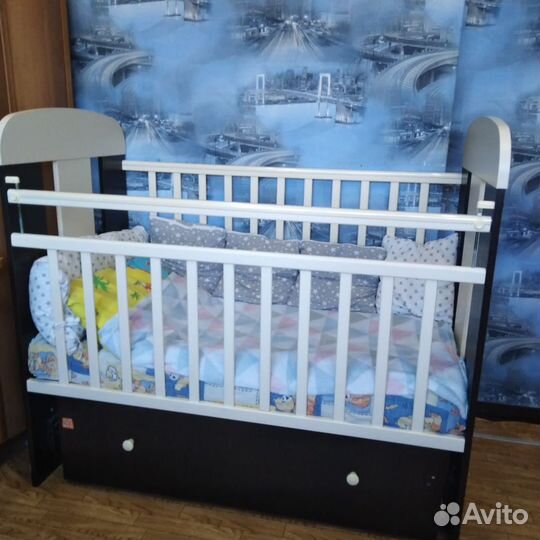 Кроватка детская