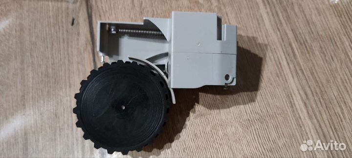 Колесо правое робота пылесоса Xiaomi mijia mi 1s