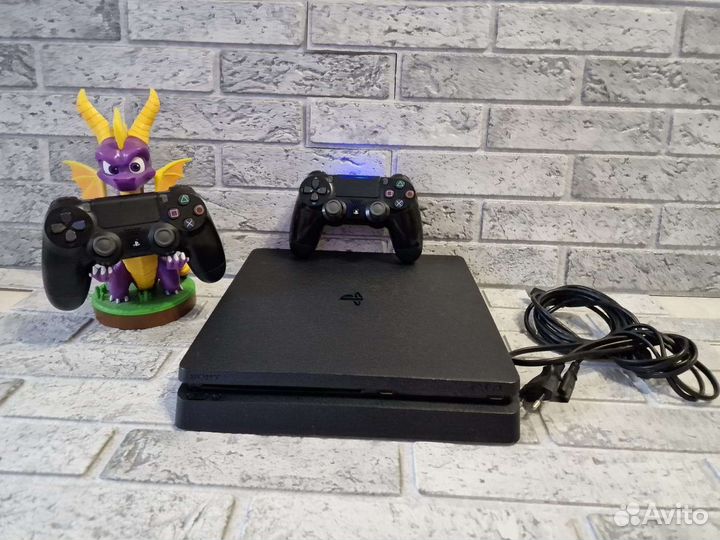 Sony playstation 4 slim 1тб -2208В с играми