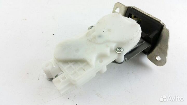 Замок багажника Mitsubishi Outlander CW5W 2010