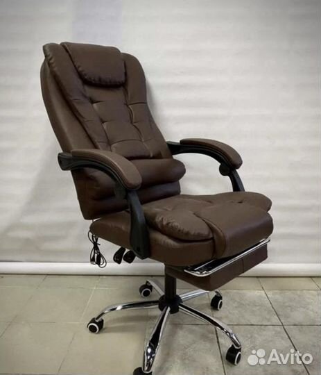 Офисное кресло руководителя