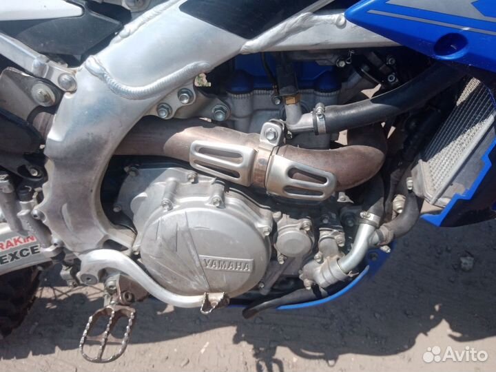 Кроссовый мотоцикл