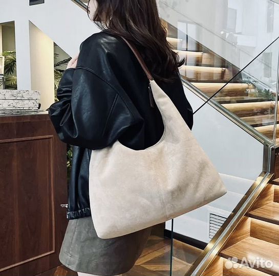 Женская сумка хобо замшевая на плечо