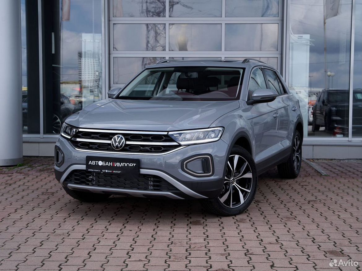 Volkswagen T-Roc (China) 1.5 AMT, 2026