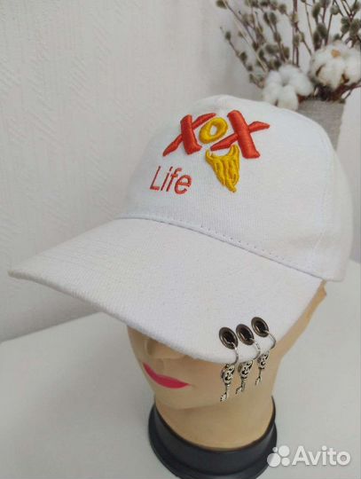 Бейсболка с 3D вышивкой