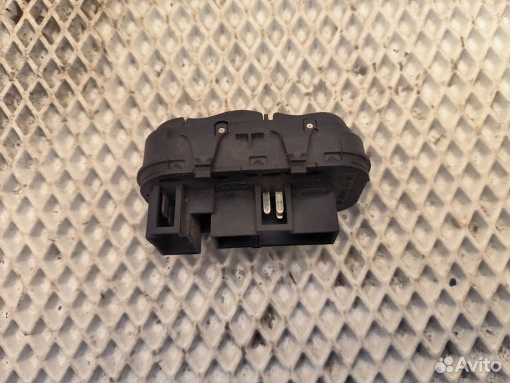 Блок кнопок эсп Ford Focus 1