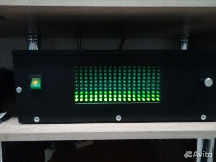 Подставка для радиоаппаратуры +аппаратура