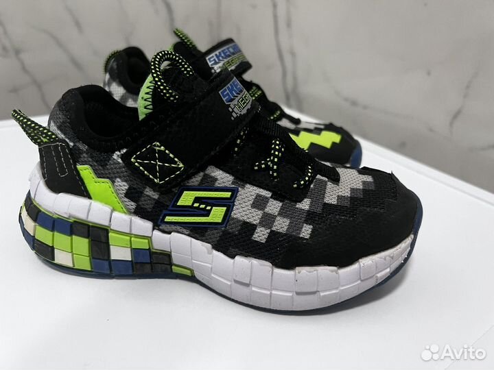 Кроссовки skechers