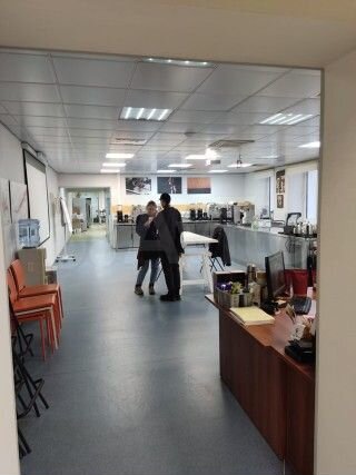 Здание, 614 м²