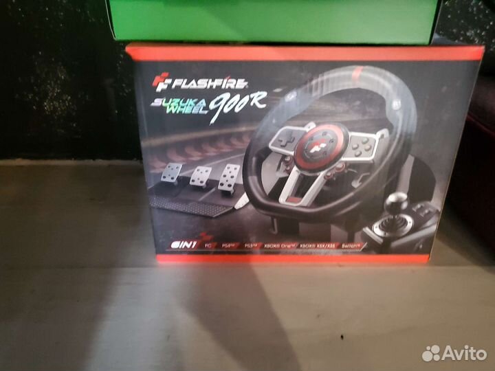 Игровой руль с педалями и коробкой передач