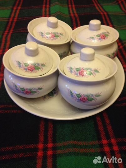 Набор горшочков