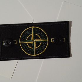 Значок stone island