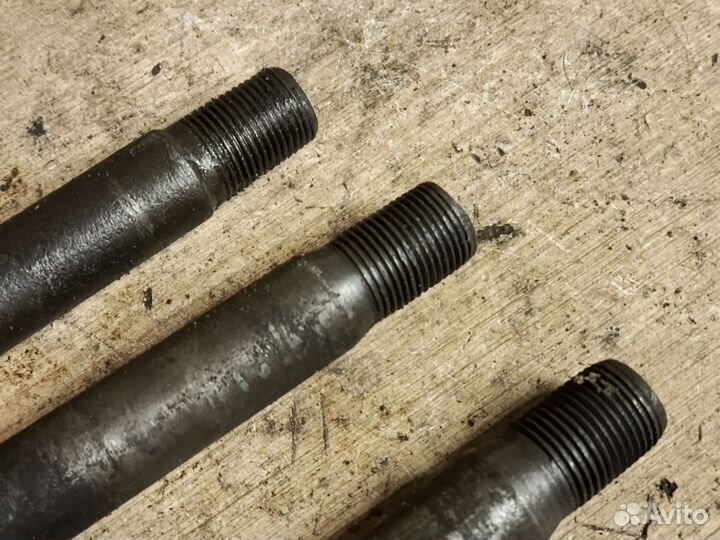 Передняя ось на мотоцикл Урал Днепр