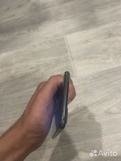 Телефон iPhone 7 plus