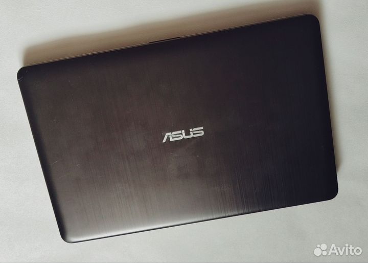 Asus/Core i3 5005u/8gb/256SSD/батарея как новая