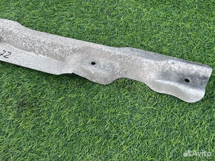 Тепловой экран Bmw X6 E72 N63B44A 2010