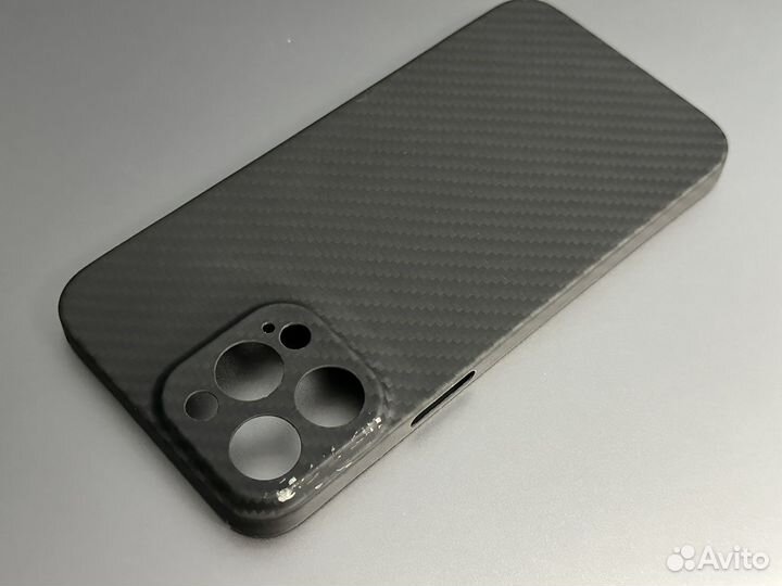Карбоновый чехол iPhone 13 pro max б/у
