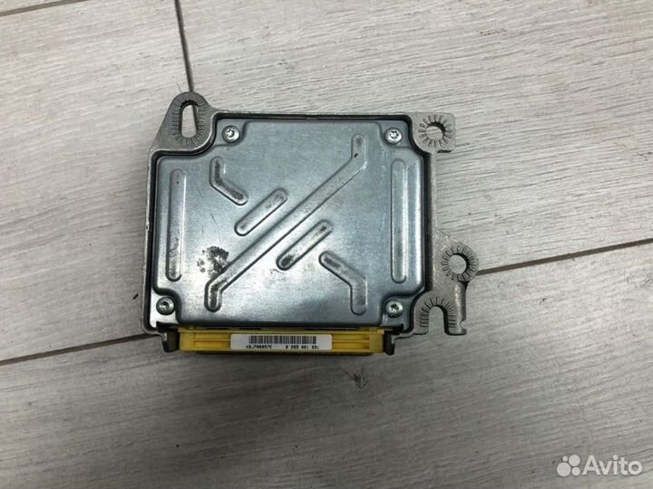 Эбу подушки безопасности Audi A4 универсал ALZ
