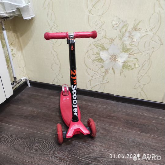 Самокат детский трехколесный