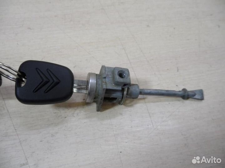 Замок зажигания Citroen C-Crosser 2012