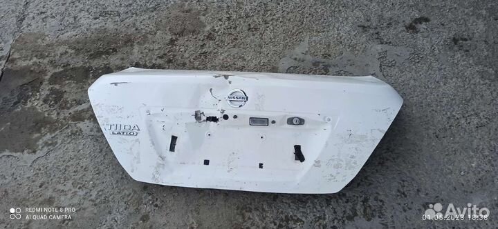 Крышка багажника nissan tiida седан