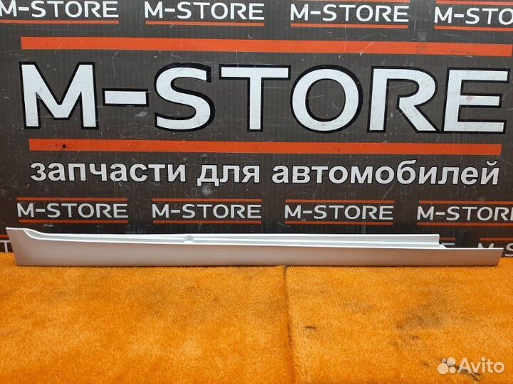 Накладка на порог правая Bmw 5-Series F10 N52B30