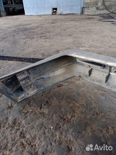 Бампер передний Volkswagen Golf MK2