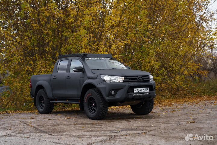 Силовой бампер передний Toyota Hilux 2015+ лебедка