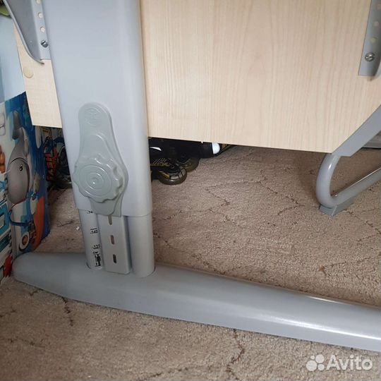 Растущая парта дэми и стул бу