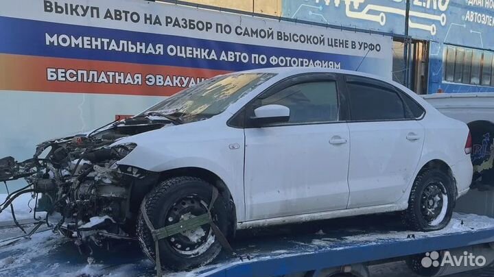 Кожух рулевой колонки верхний Volkswagen Polo Seda