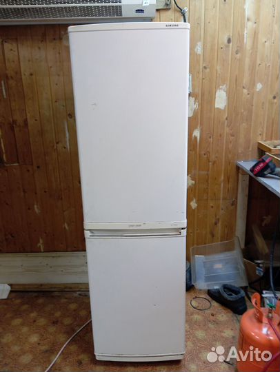 Холодильник samsung