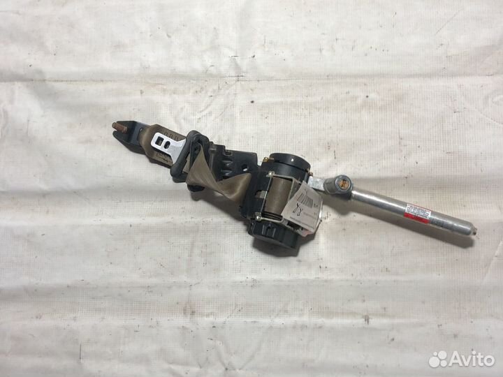 Ремнень безопасности правый volvo xc 70