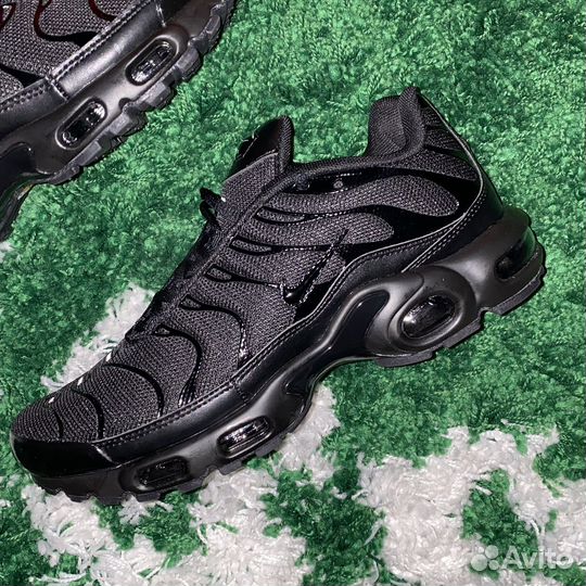 Nike air max tn plus black