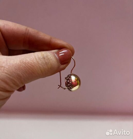 Золотые серьги
