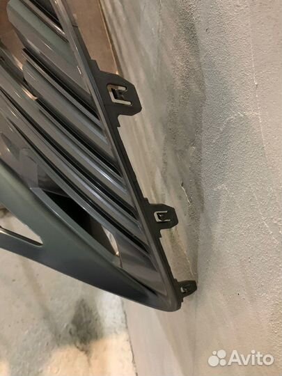 Решетка переднего бампера toyota Camry 70