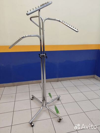 Стойка демонстрационная для одежды торговая бу