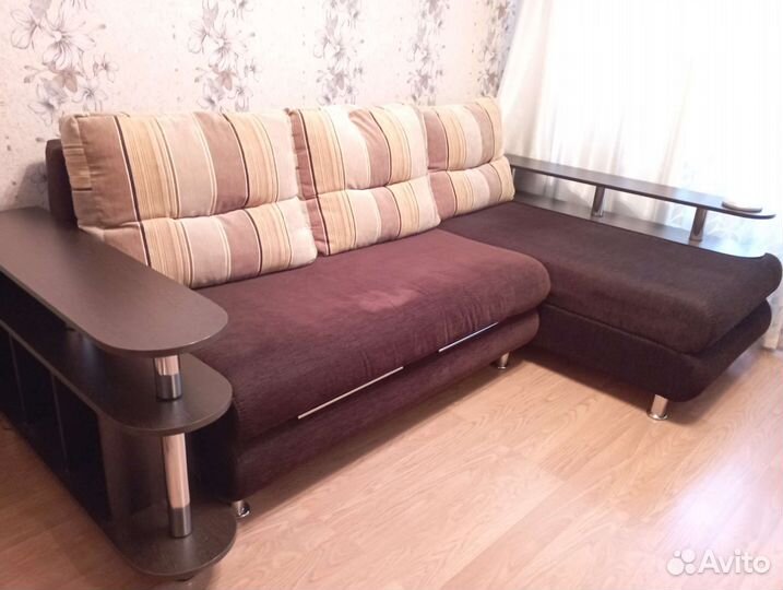 Диван