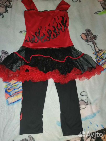 Костюм маскарадный