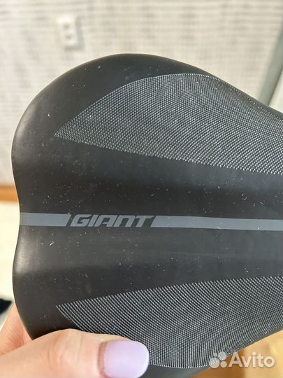 Седло для велосипеда Giant