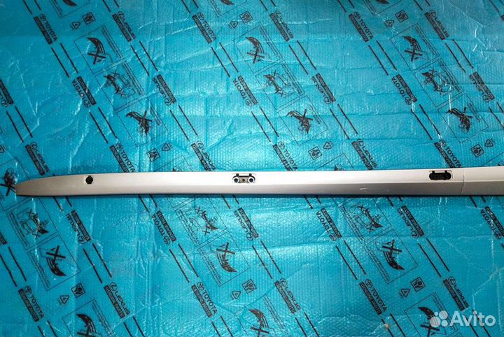 Рейлинг Тойота Хайлендер левый 13-19