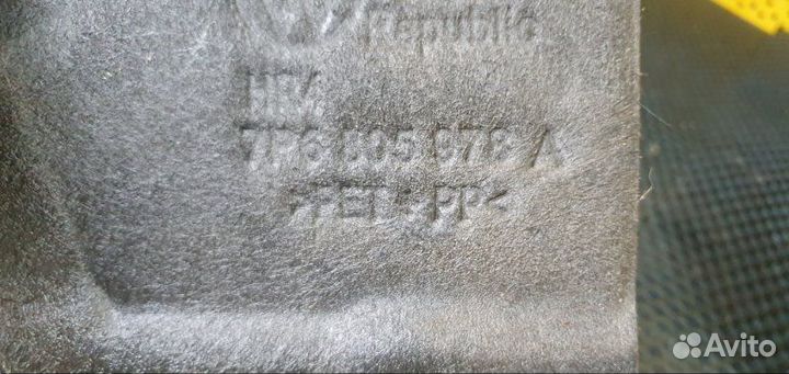 Локер Vw Touareg 2 NF 3.0 CRC 2014