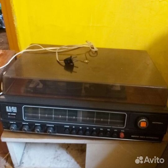 Проигрыватель винила вега 323 стерео СССР