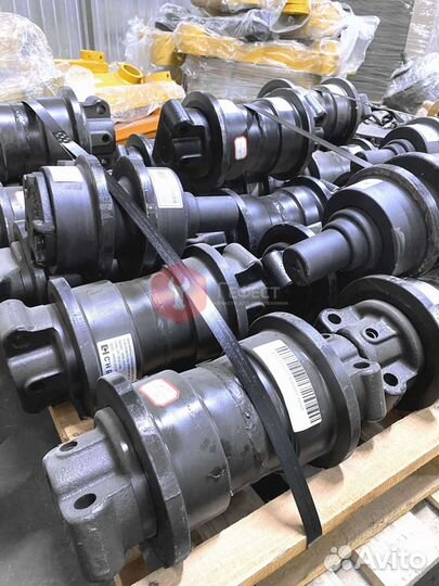 Каток поддерживающий Komatsu PC120-1 203-30-00231