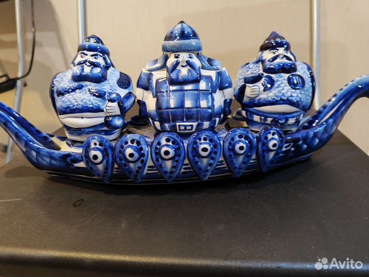 Фарфоровая посуда гжель