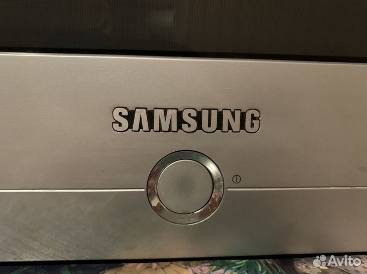 Телевизор samsung