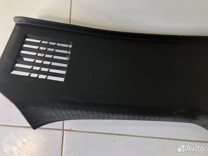 Накладка двери багажника Renault Megane 3 2009